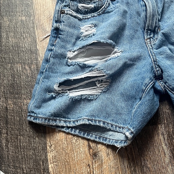 American Eagle Outfitters Blue Distressed Jean Shorts - Picture 6 of 11